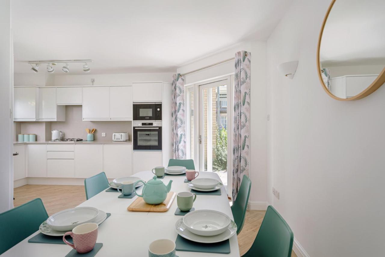 2 Bedroom City Centre Townhouse - With Parking Кембридж Экстерьер фото